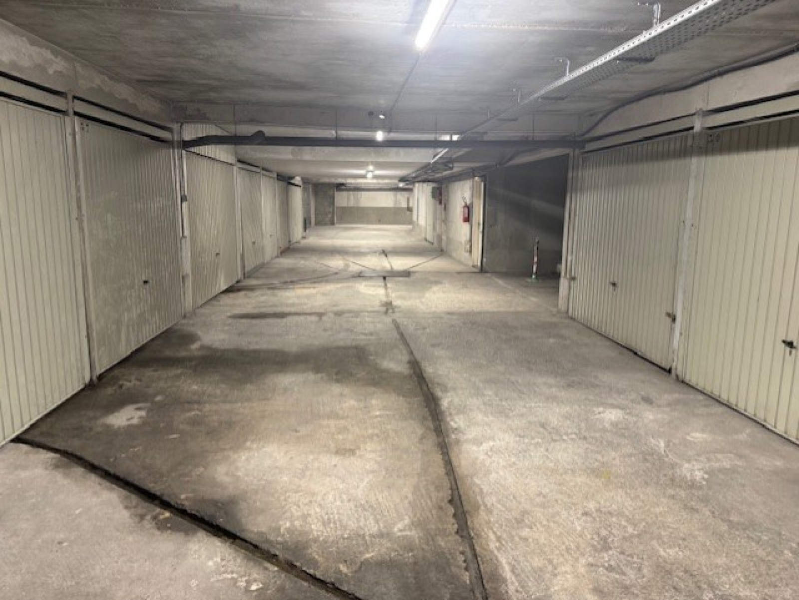 Image_5, Garage, Villeneuve-Loubet, ref :1018