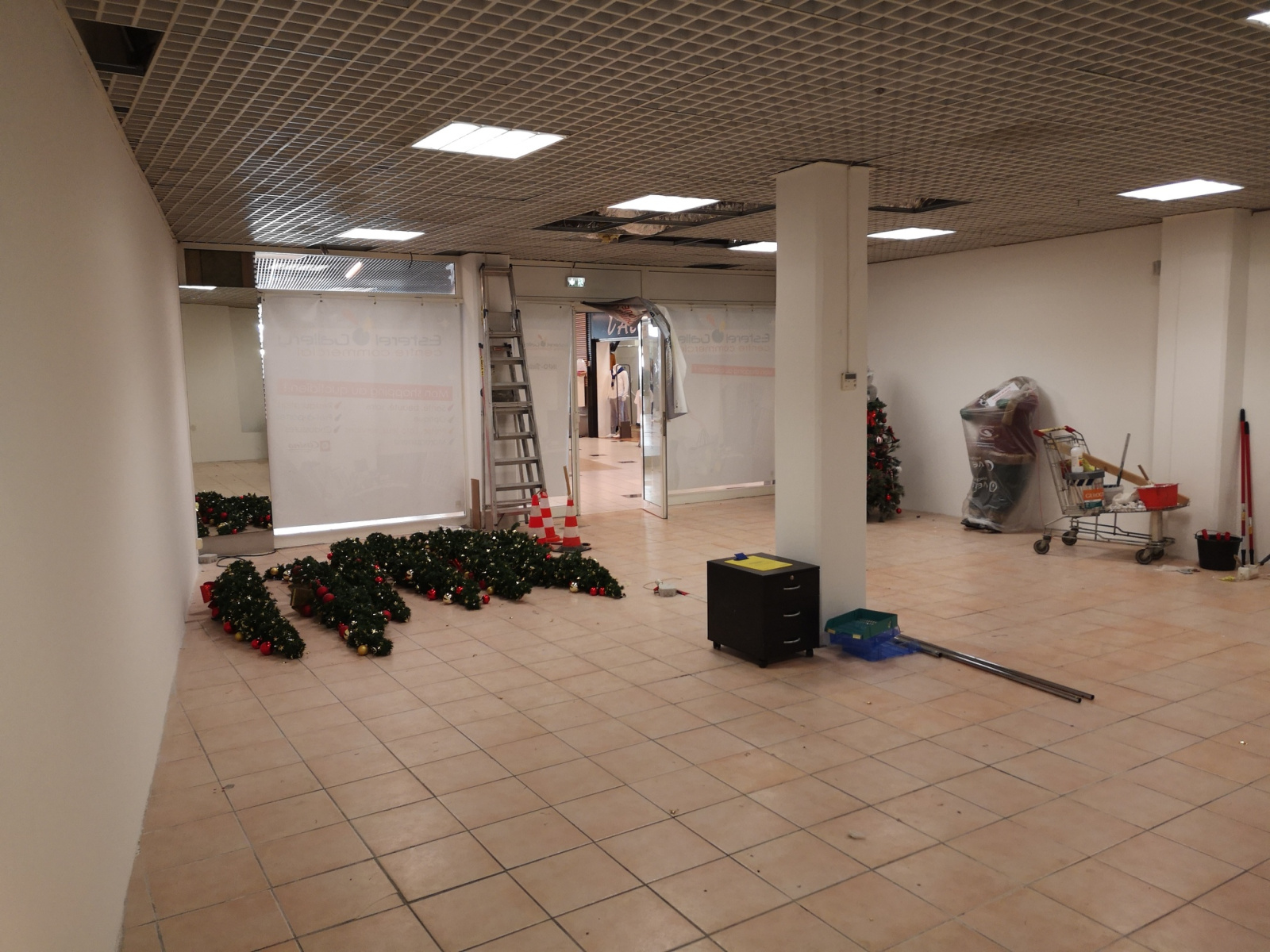 Image_3, Local commercial, Mandelieu-la-Napoule, ref :1060