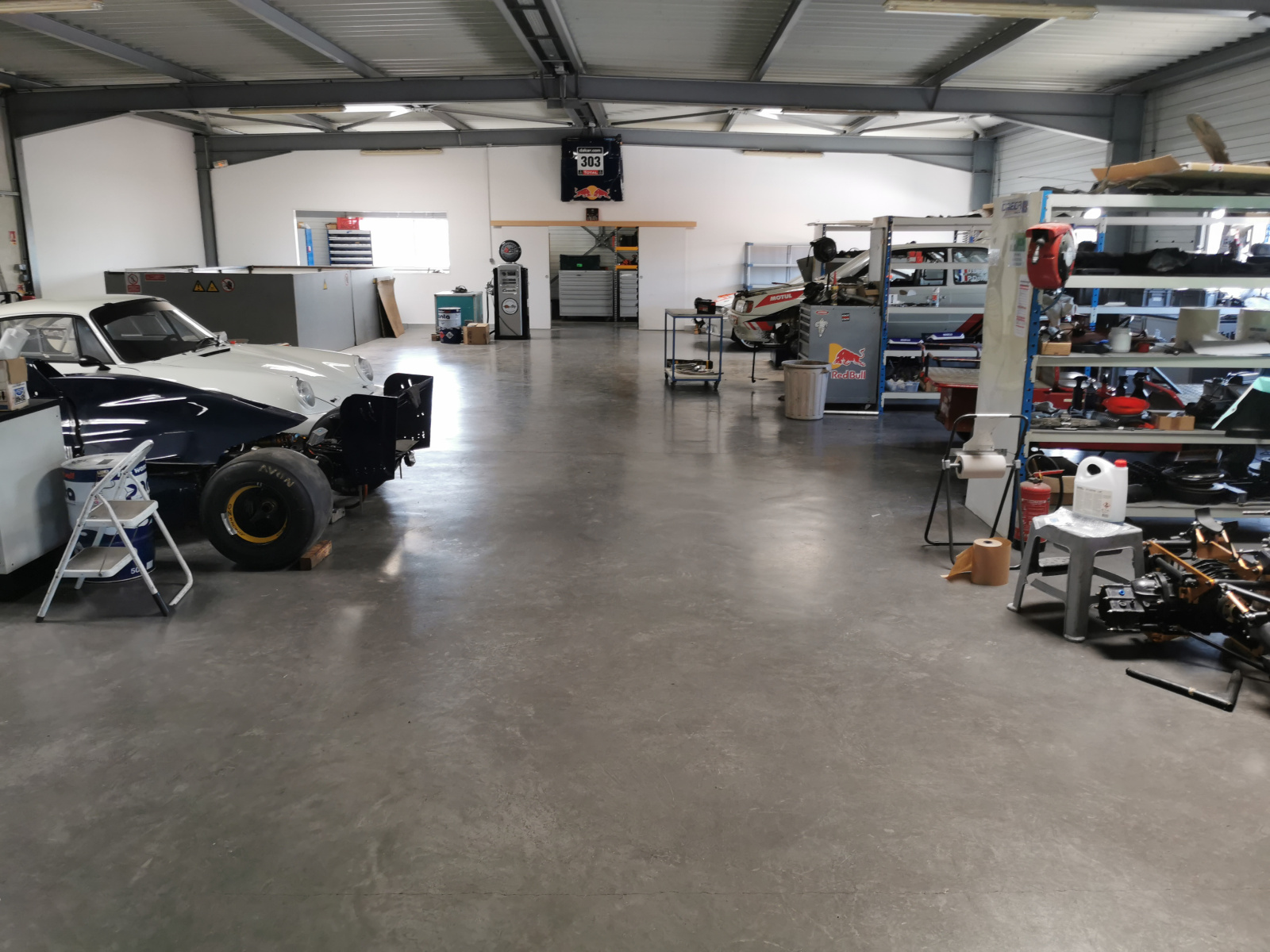 Image_3, Local d'activite, Fréjus, ref :621