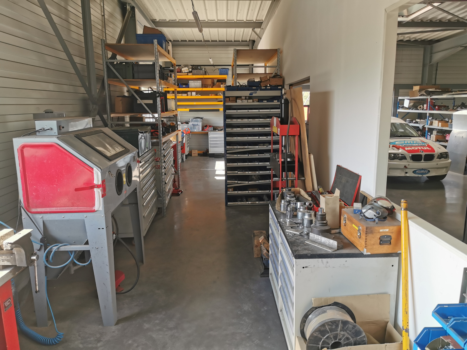 Image_4, Local d'activite, Fréjus, ref :621