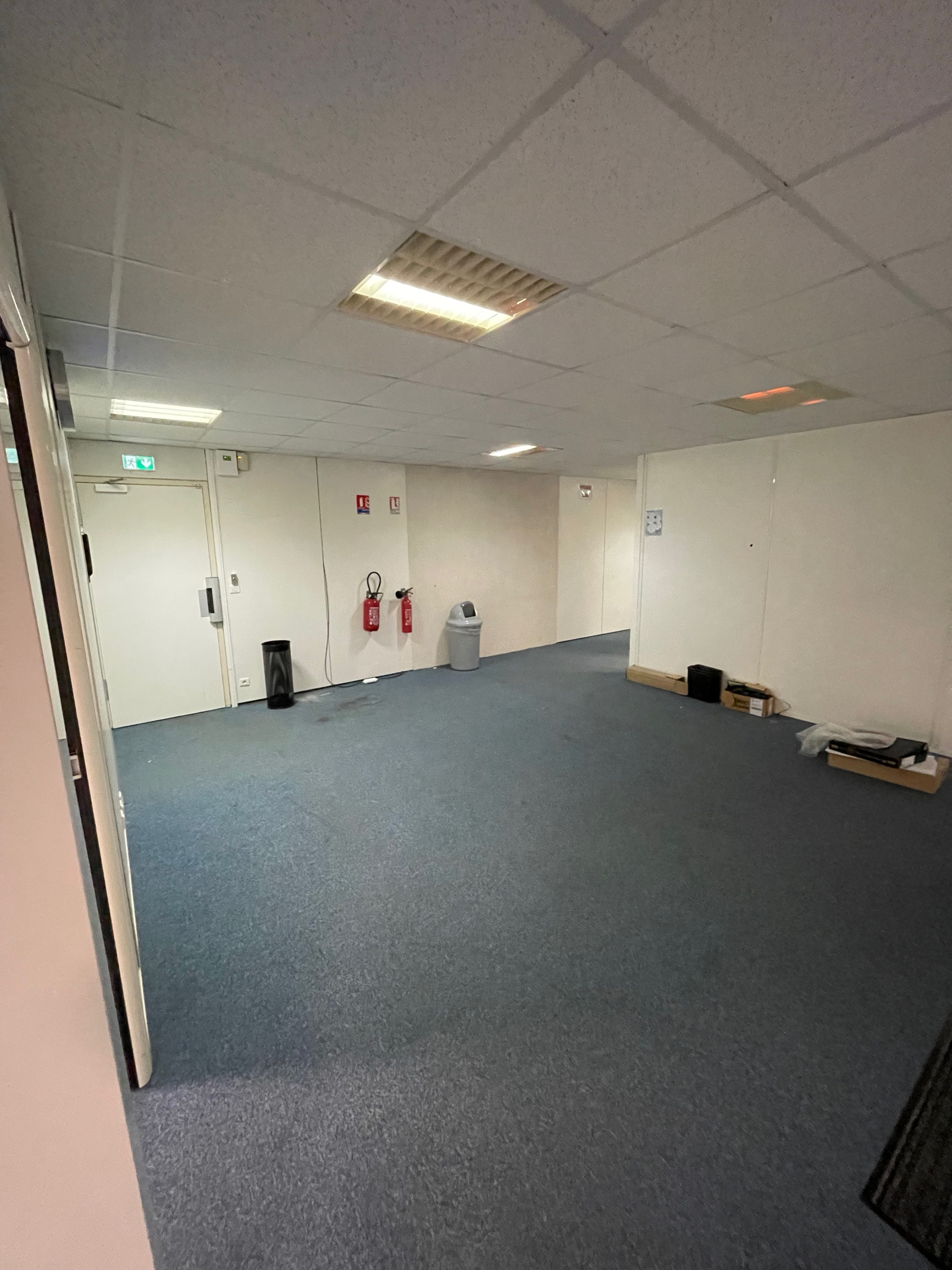 Image_2, Bureaux, Carros, ref :709