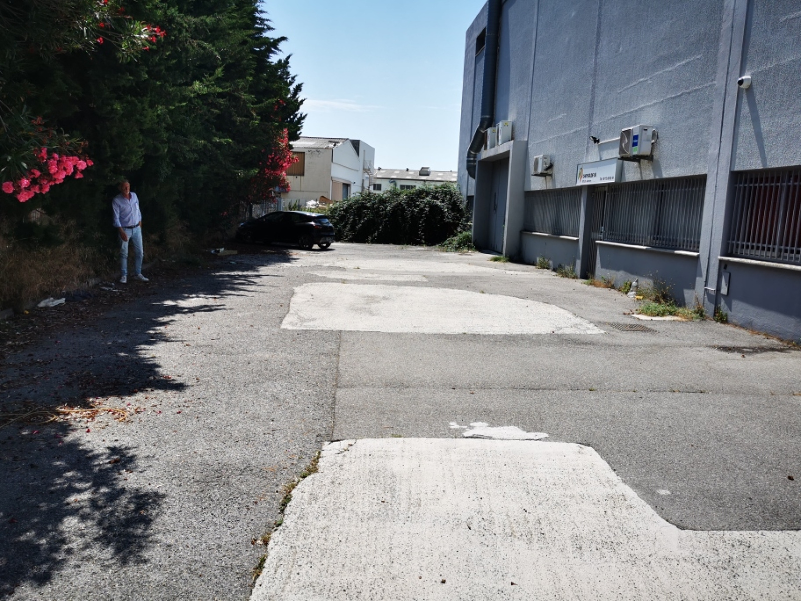 Image_7, Entrepot, Saint-Laurent-du-Var, ref :213