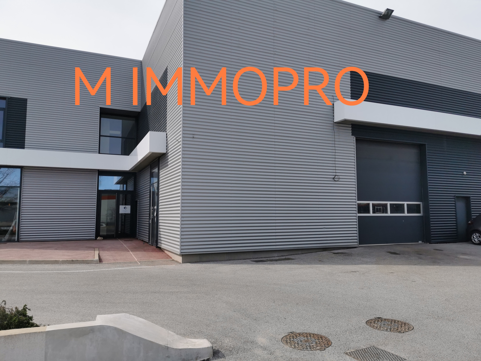 Image_1, Local d'activite, Fréjus, ref :908