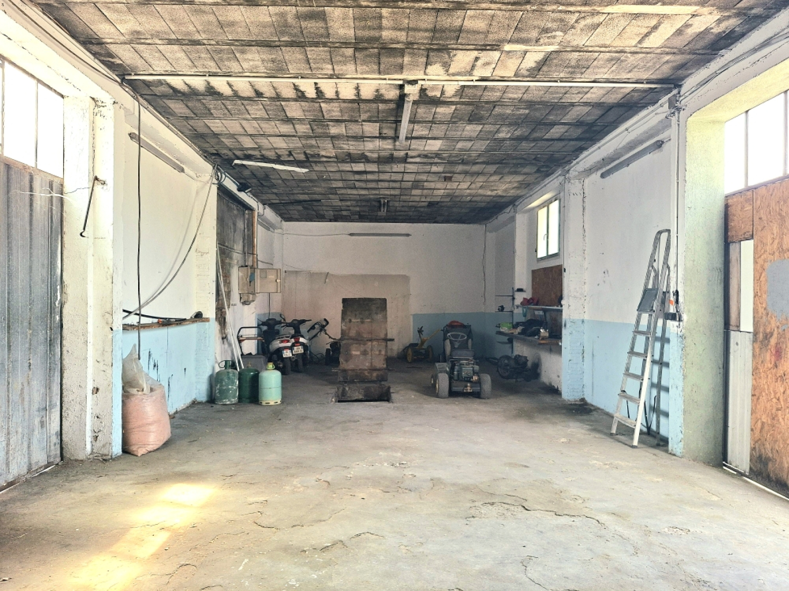 Image_1, Local commercial, Le Muy, ref :1079