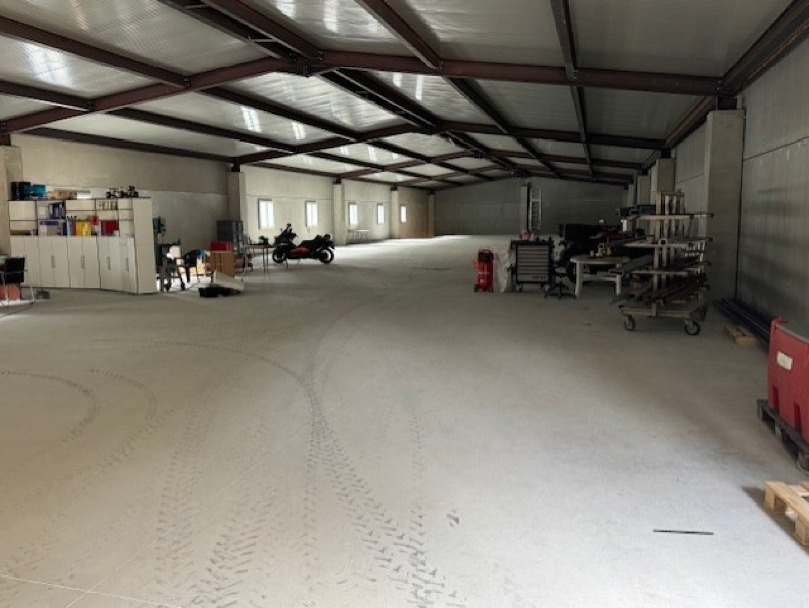 Image_2, Entrepot, Contes, ref :1043