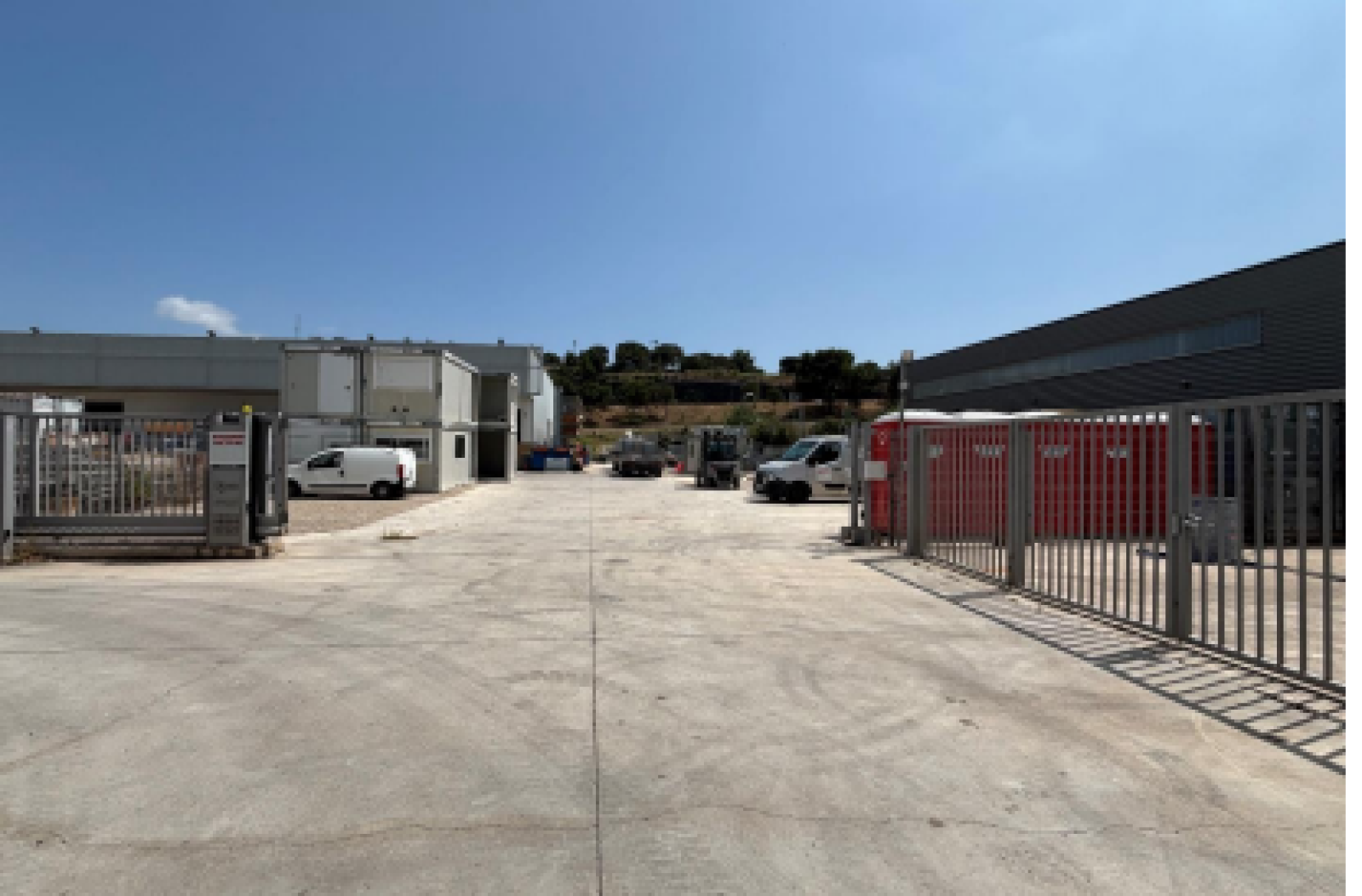 Image_2, Entrepot, Fréjus, ref :989