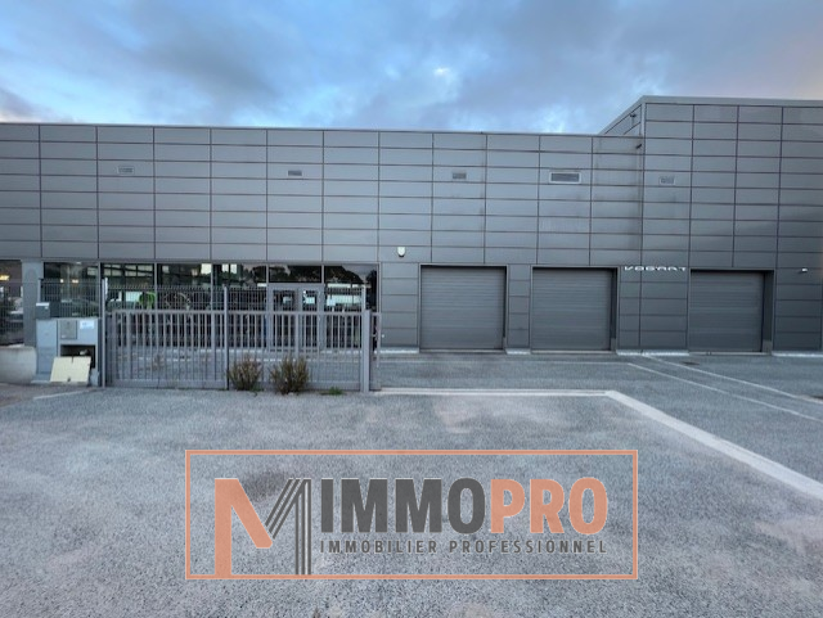 Image_1, Local d'activite, Fréjus, ref :1052
