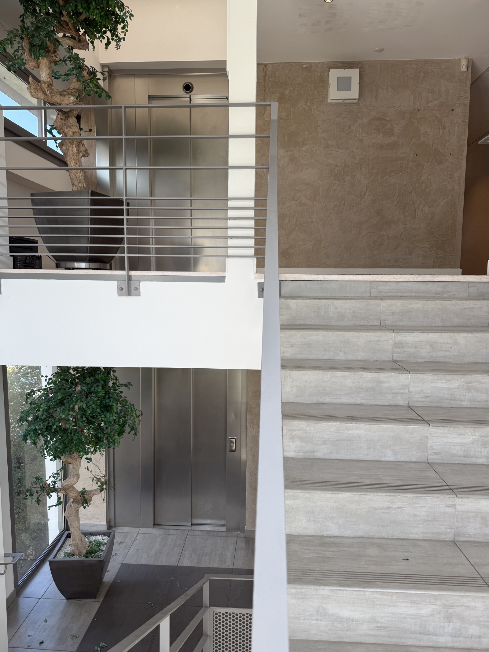 Image_8, Bureaux, Fréjus, ref :978