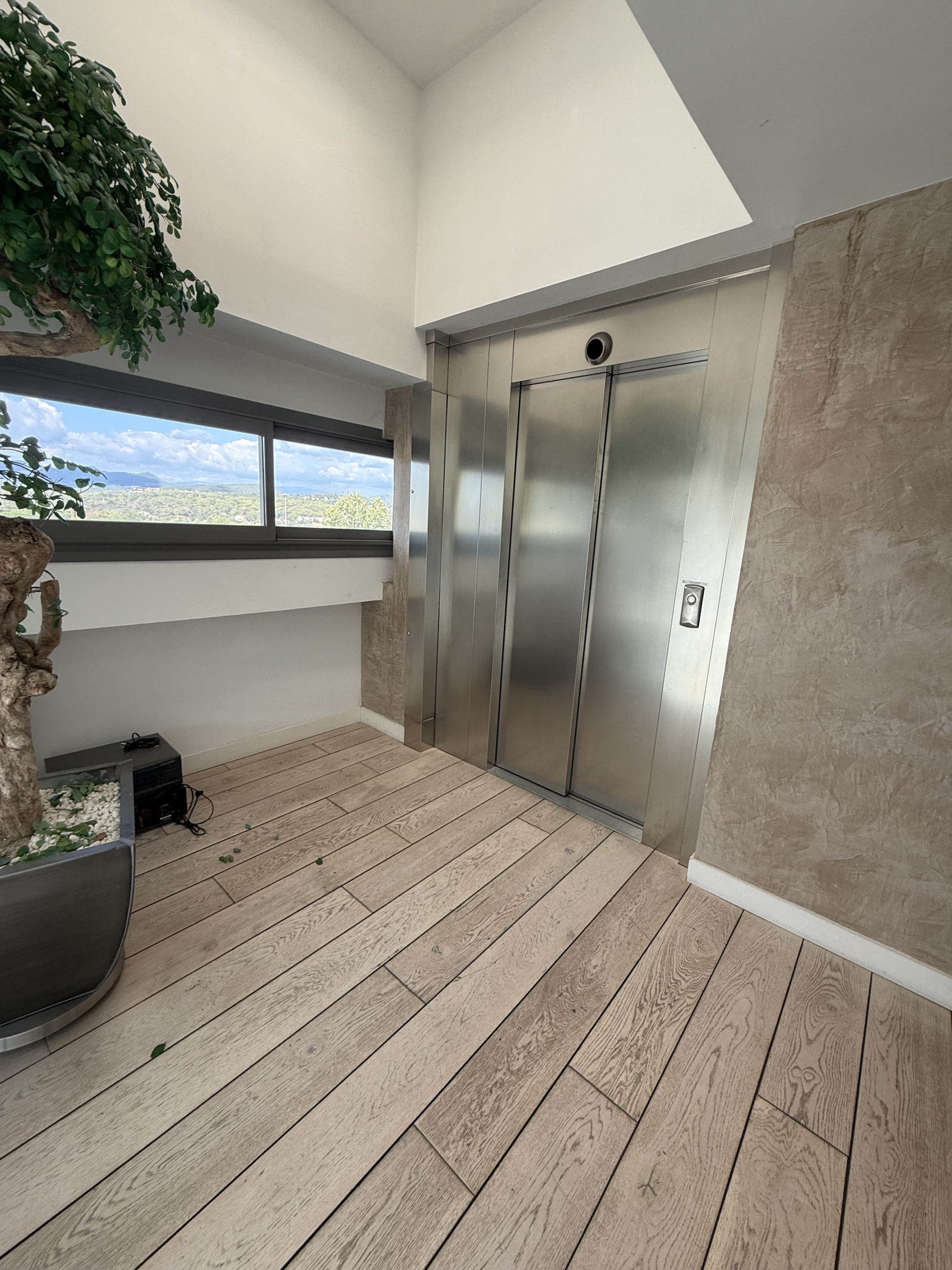 Image_2, Bureaux, Fréjus, ref :978