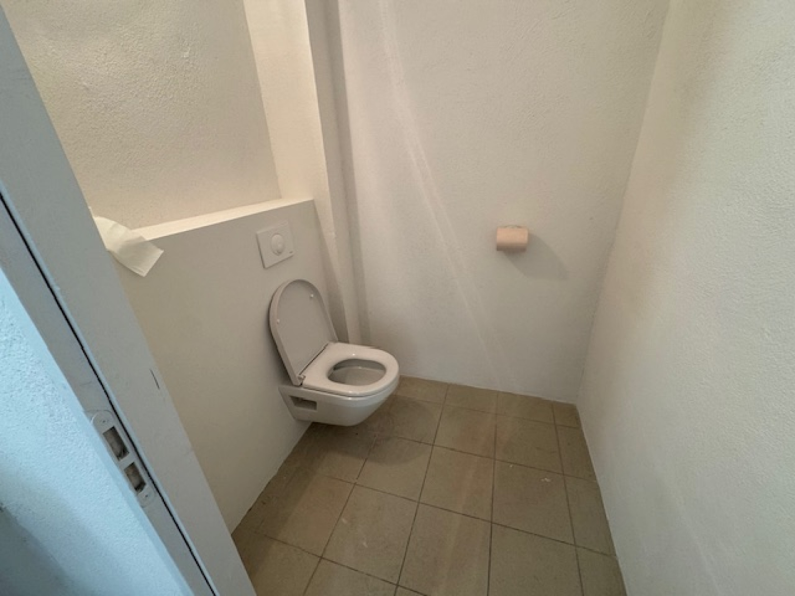 Image_7, Local d'activite, Saint-Cannat, ref :947