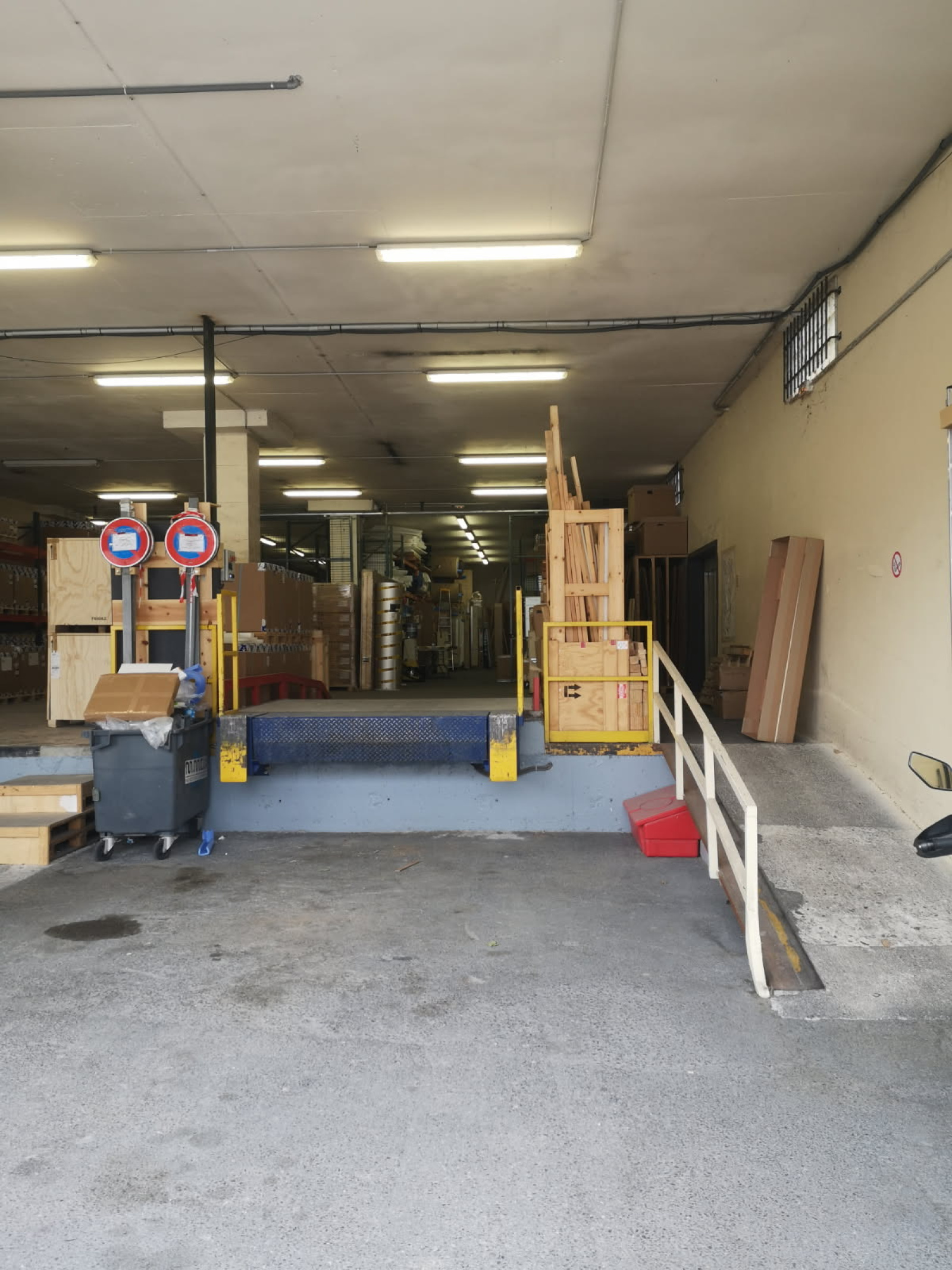 Image_2, Entrepot, Saint-Laurent-du-Var, ref :900