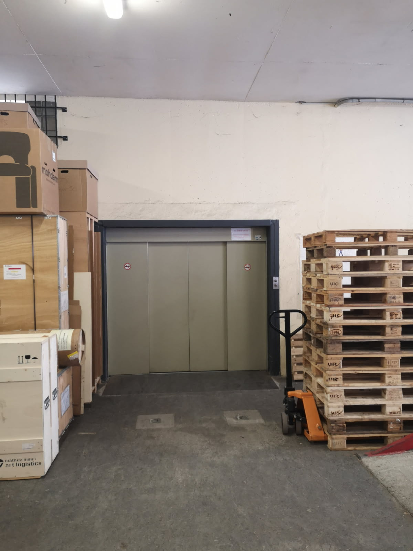 Image_7, Entrepot, Saint-Laurent-du-Var, ref :900