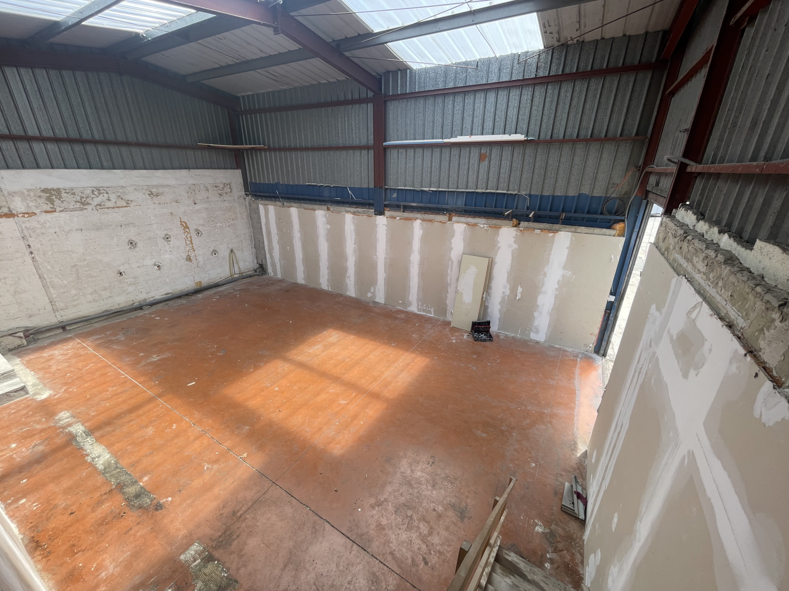 Image_5, Local d'activite, Fréjus, ref :895