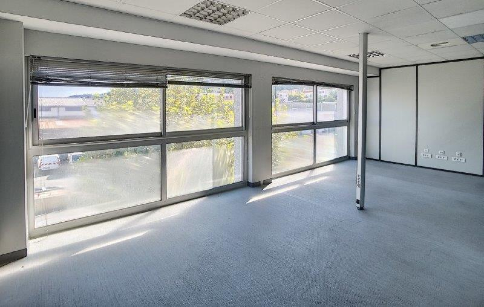 Image_1, Bureaux, Saint-Laurent-du-Var, ref :955