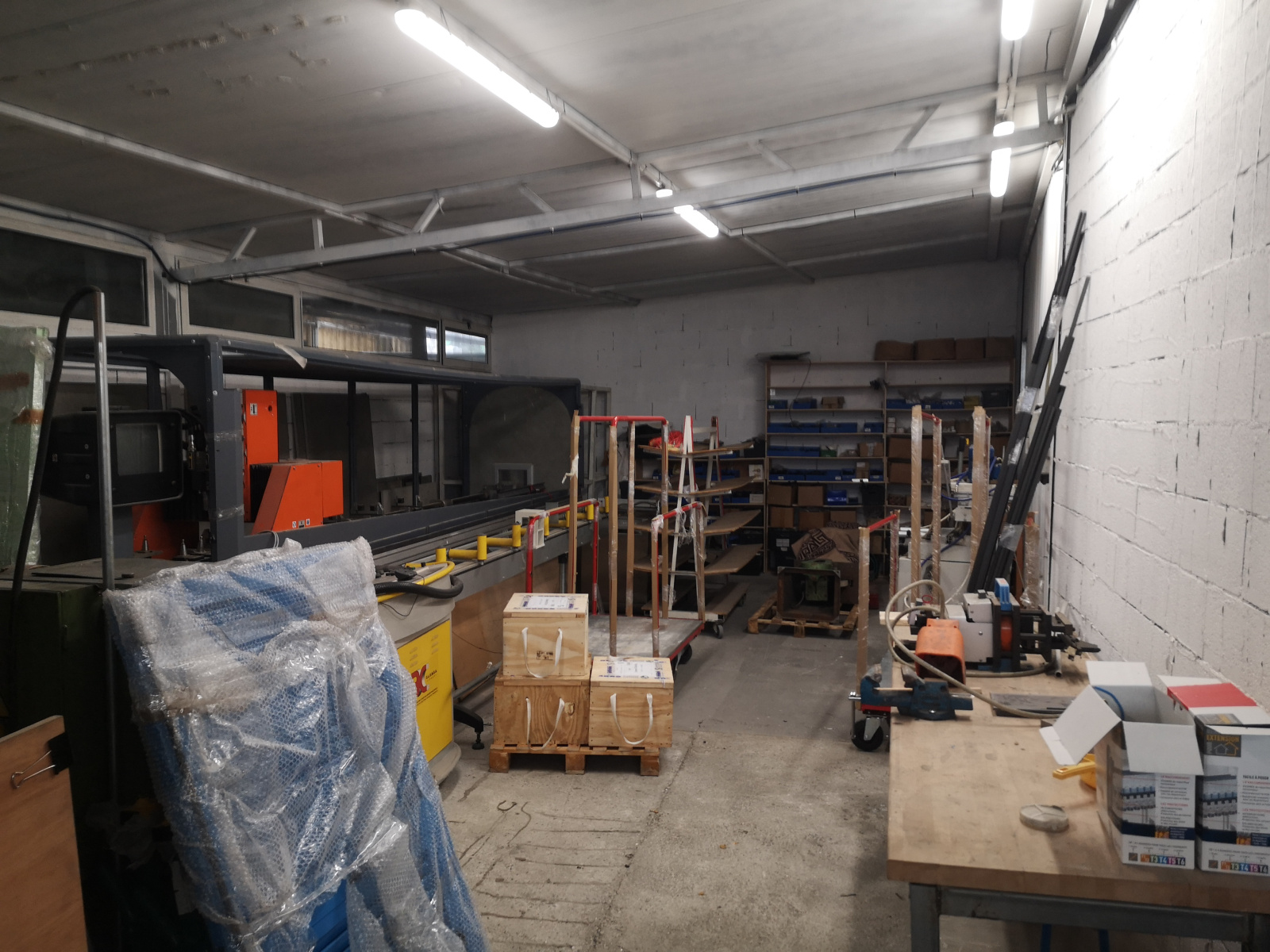 Image_6, Local d'activite, Contes, ref :950