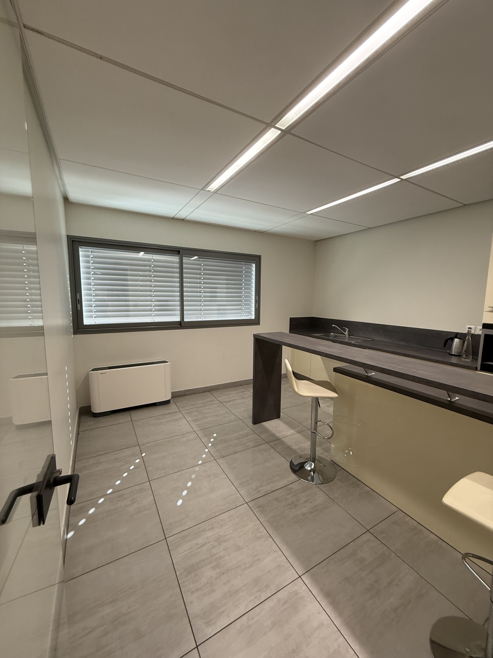 Image_4, Bureaux, Fréjus, ref :981