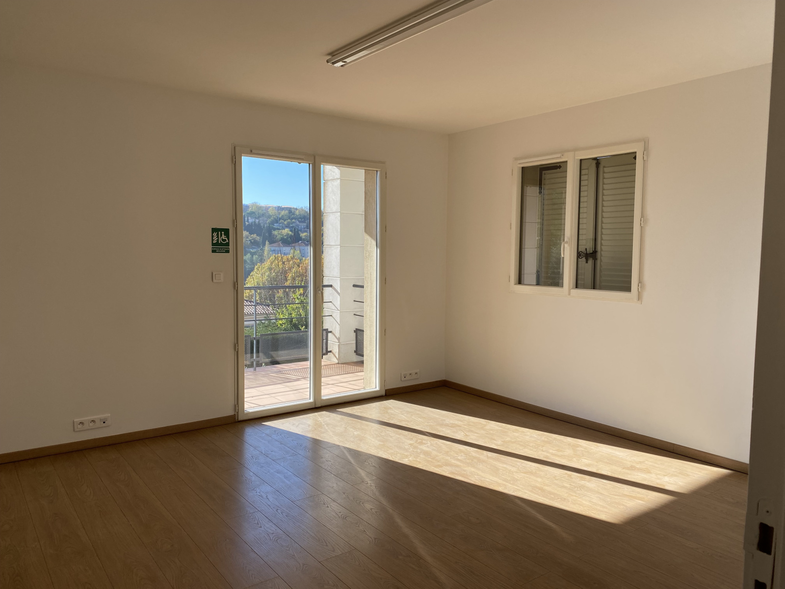 Image_2, Bureaux, Grasse, ref :931