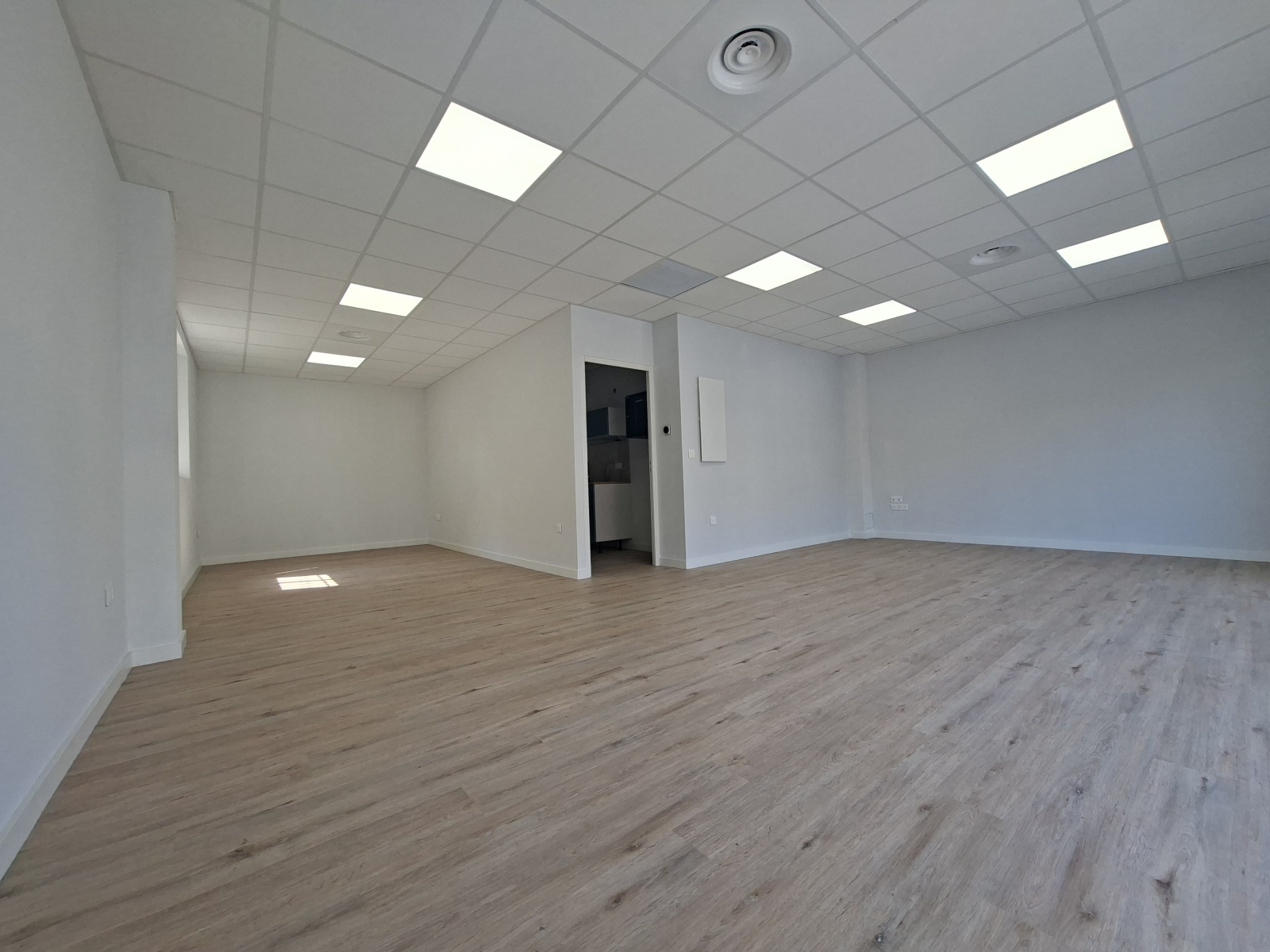 Image_1, Local commercial, Mandelieu-la-Napoule, ref :1110