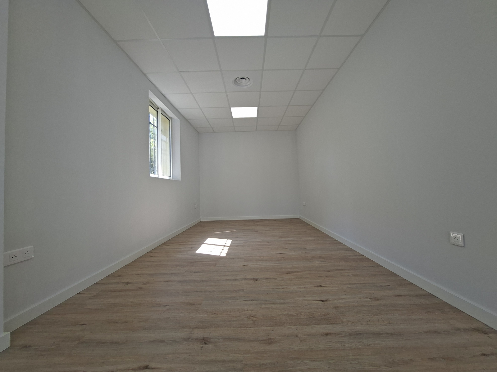 Image_4, Local commercial, Mandelieu-la-Napoule, ref :1110