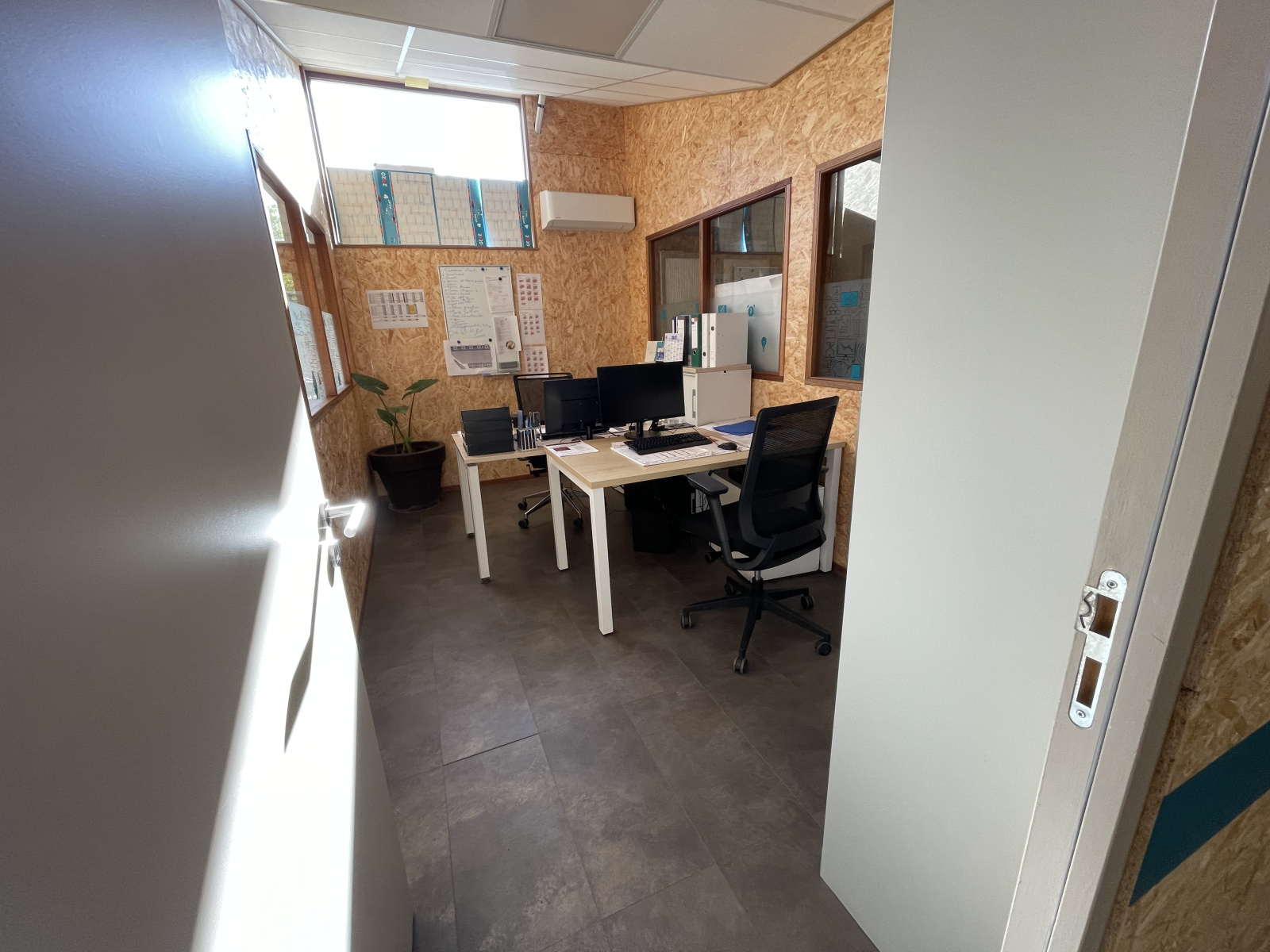 Image_6, Entrepot, Colomars, ref :636