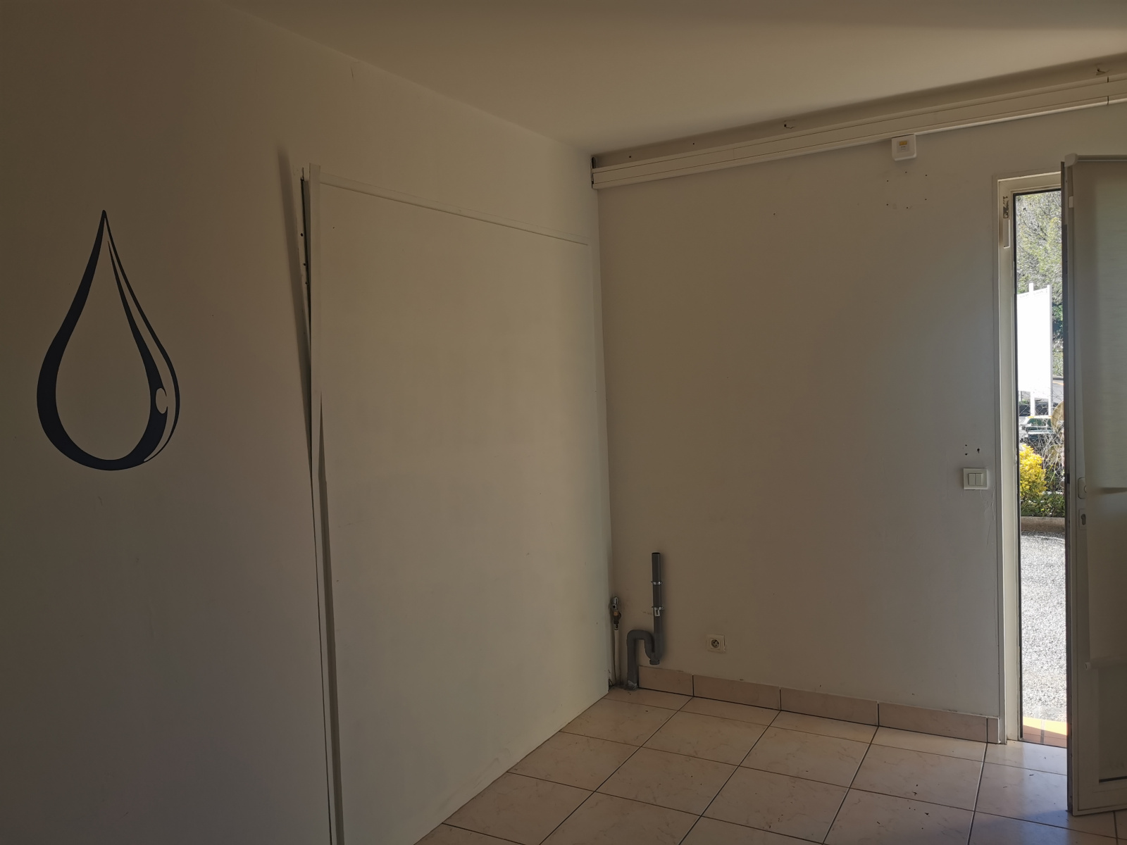 Image_5, Local d'activite, Saint-Raphaël, ref :1055