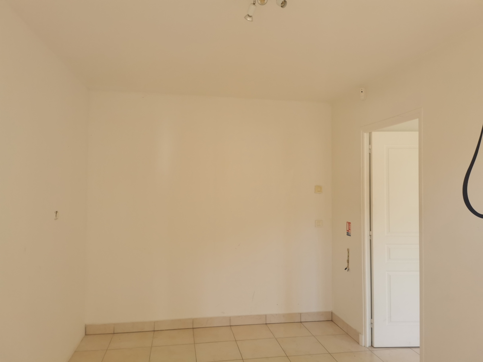 Image_2, Local d'activite, Saint-Raphaël, ref :1055