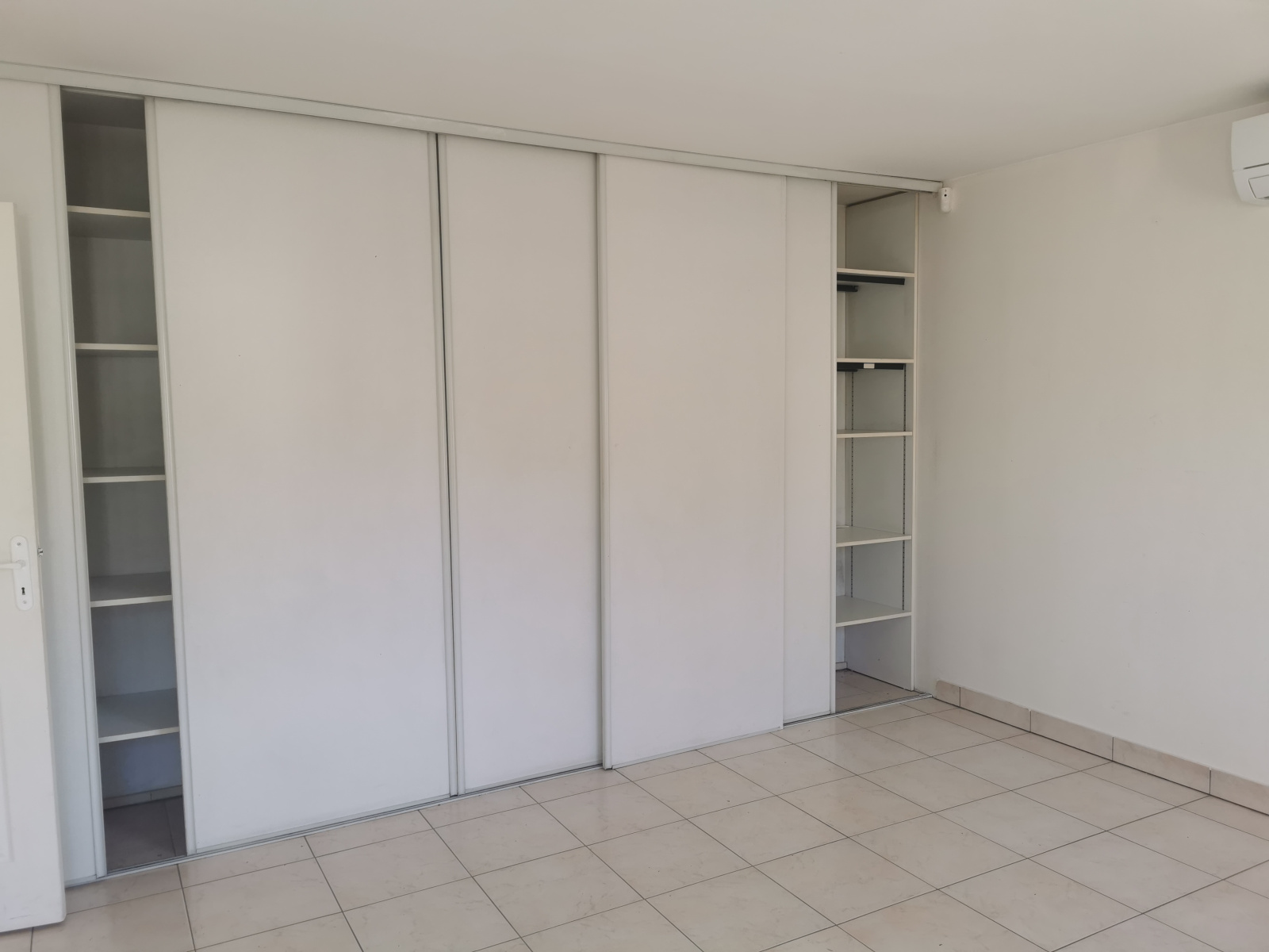 Image_4, Local d'activite, Saint-Raphaël, ref :1055