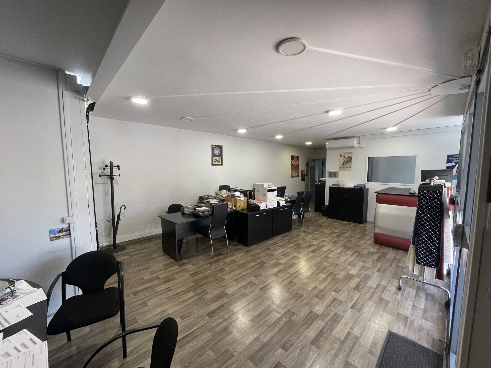 Image_8, Entrepot, Carros, ref :948