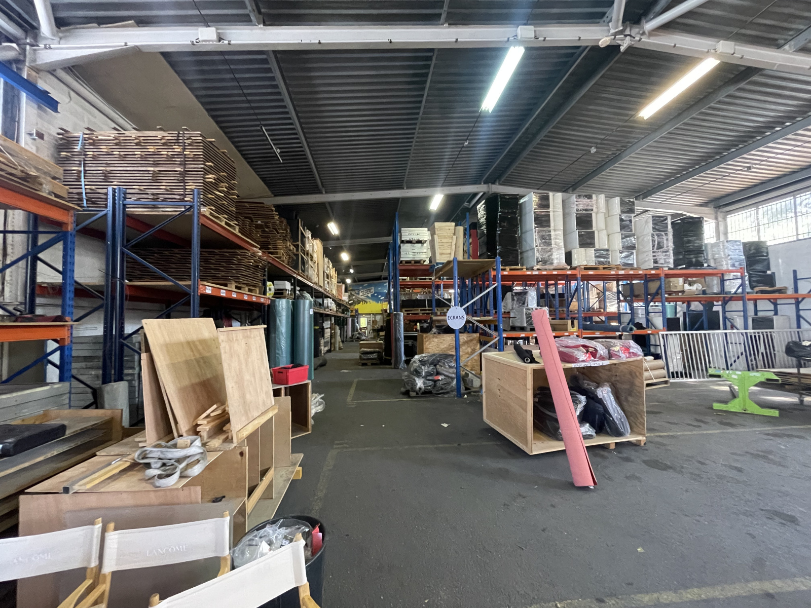 Image_13, Entrepot, Carros, ref :948