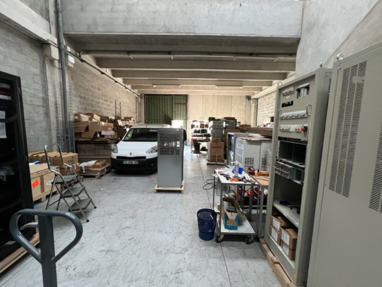 Image_2, Entrepot, Saint-Laurent-du-Var, ref :546