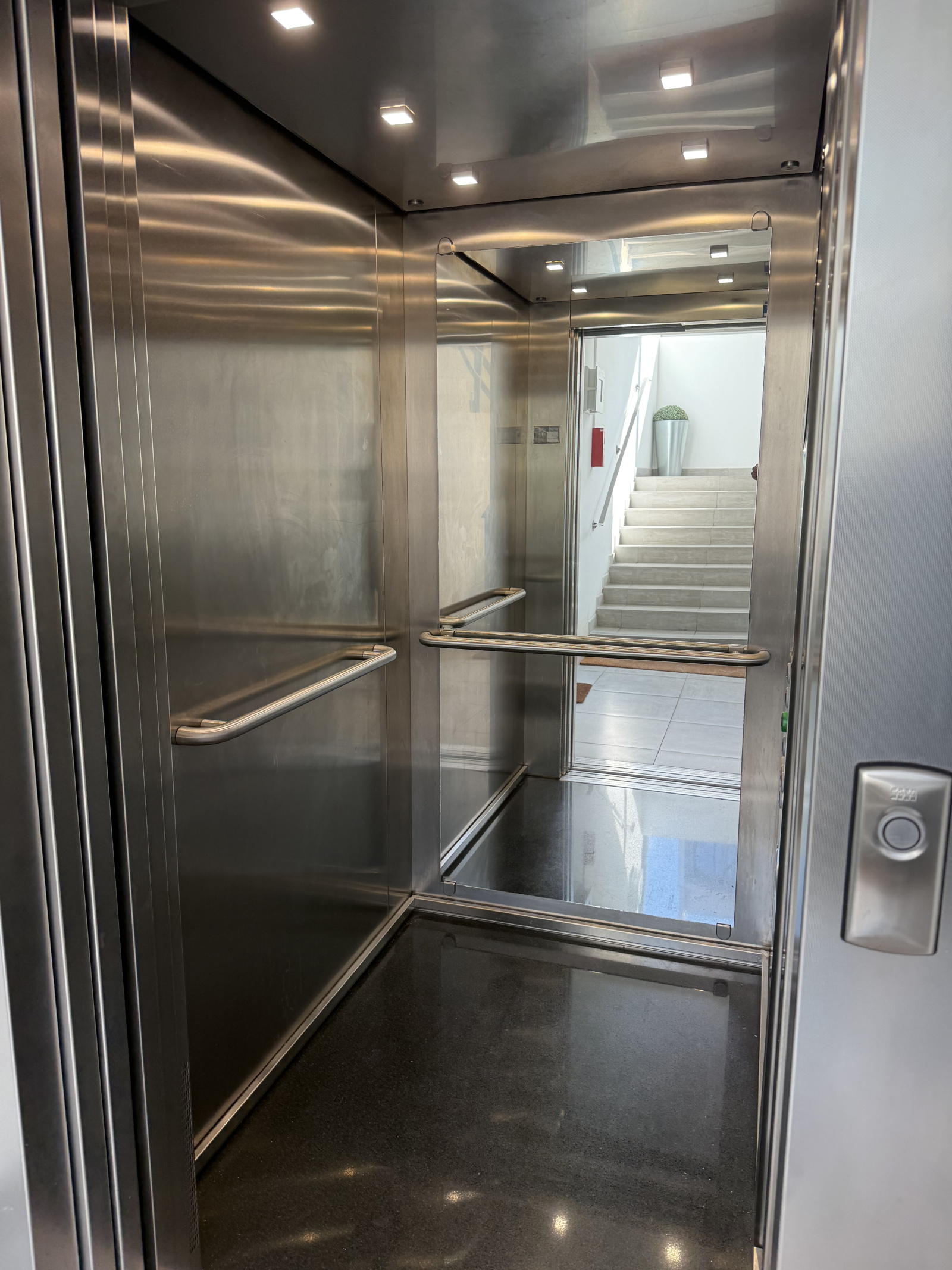 Image_7, Bureaux, Fréjus, ref :979