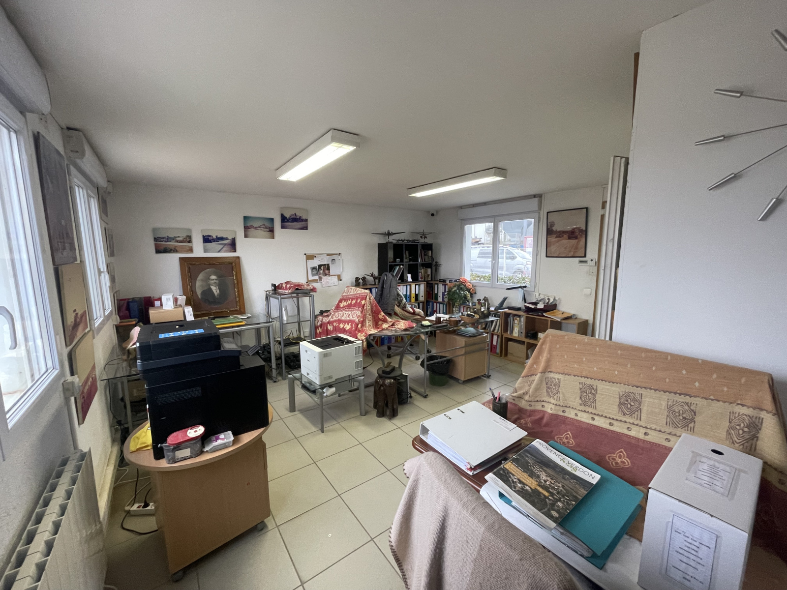 Image_4, Bureaux, Le Muy, ref :814