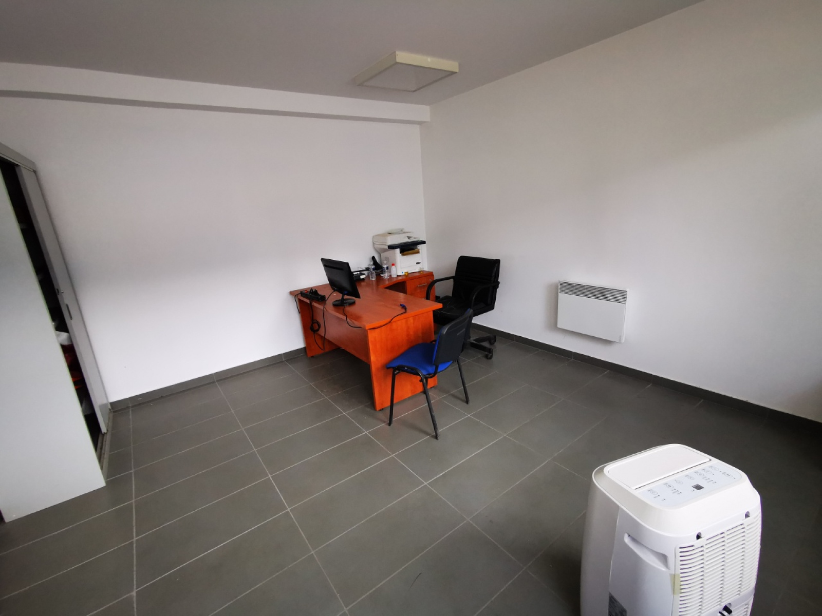 Image_7, Entrepot, Saint-Laurent-du-Var, ref :256