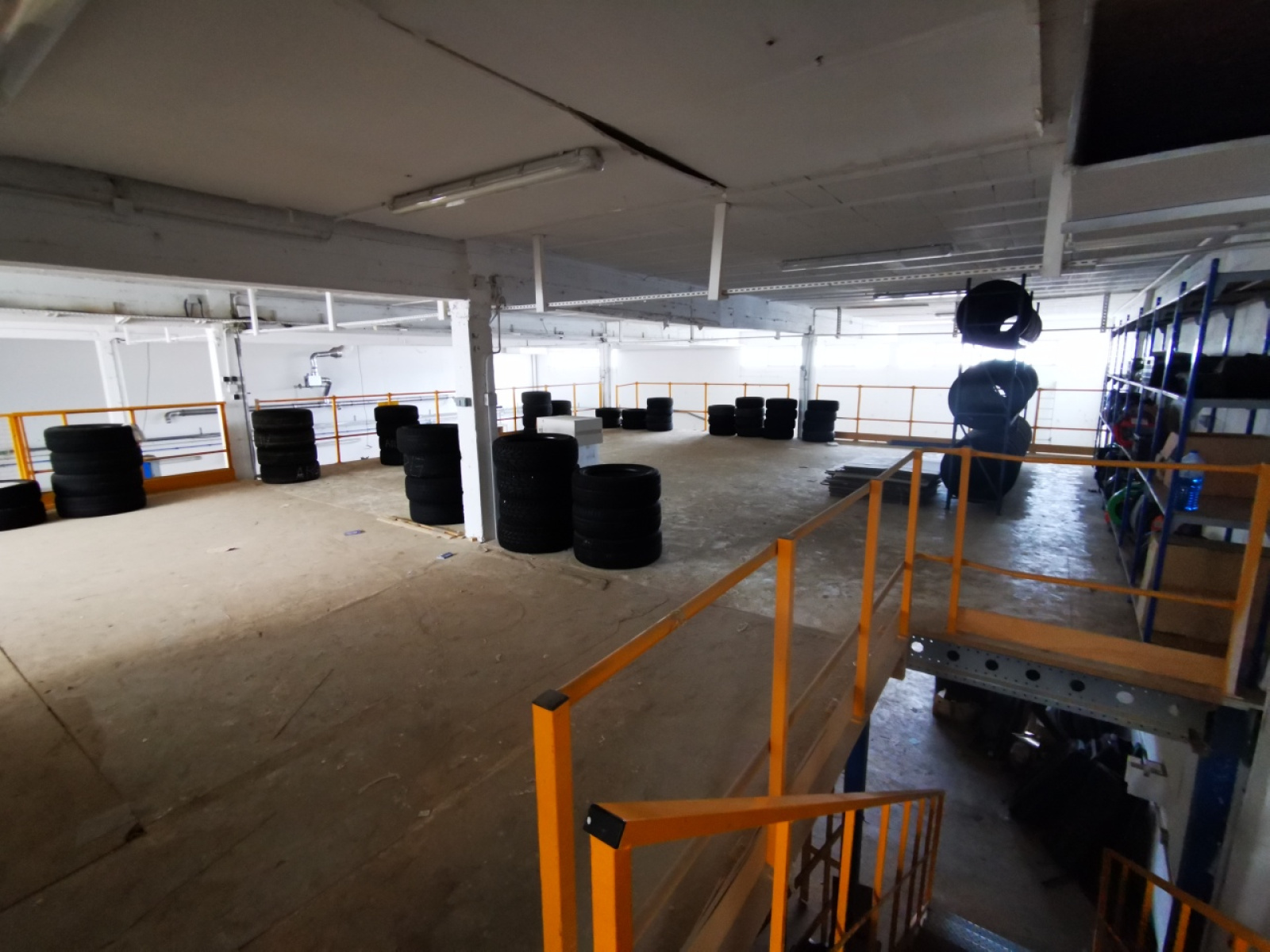 Image_5, Entrepot, Saint-Laurent-du-Var, ref :256